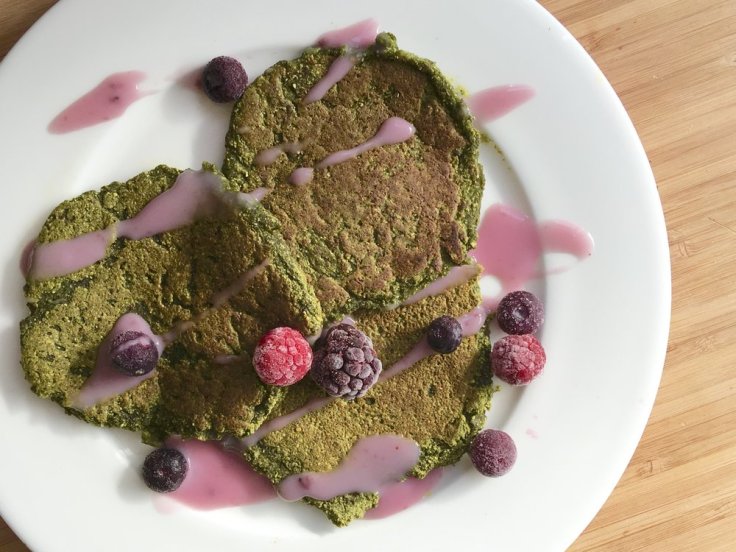 Amazing Pancakes - gluten free, vegan, flourless, fast superfood breakfast