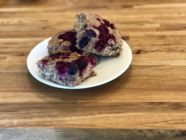 Berry Baked Oatmeal - gluten free, vegan, low sugar