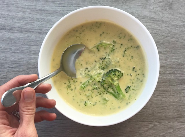 Broccoli Cheddar Soup - by Kristine Thomas of Welli - gluten free, vegan, paleo, no sugar