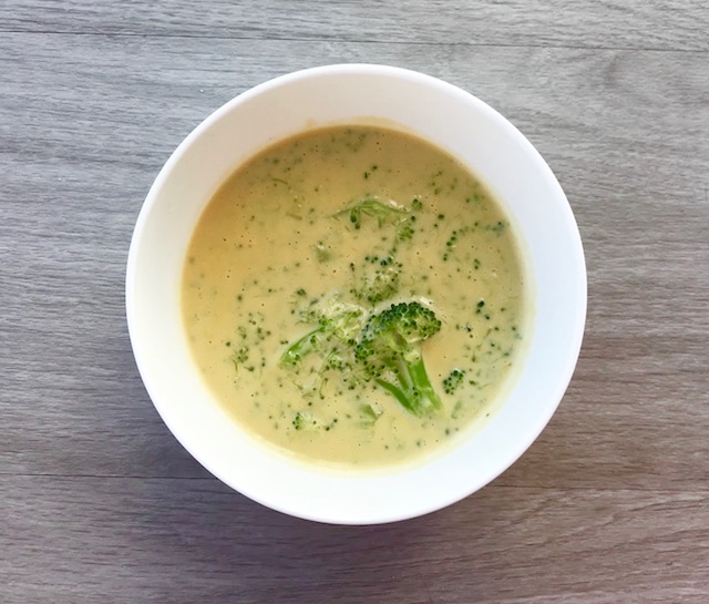 Broccoli Cheddar Soup - From Kristine Thomas of Welli - gluten free, vegan, paleo, no sugar