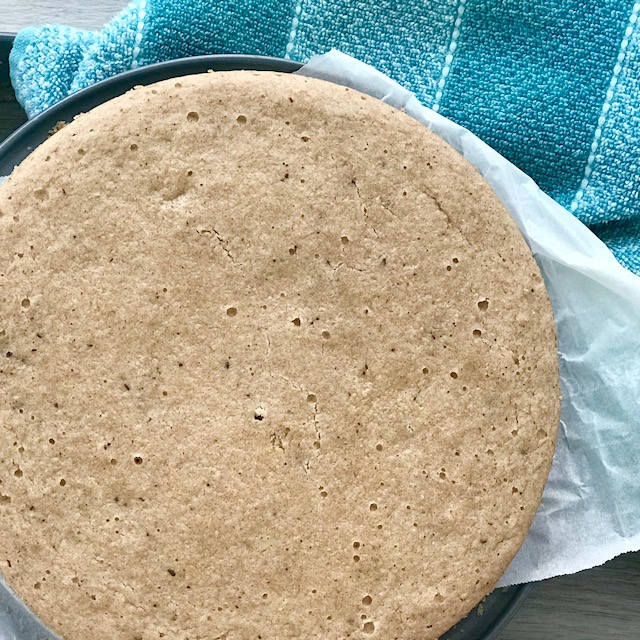 Chocolate Chip Cookie Cake - www.getWelli.com - #getWelli #vegan #paleo #grainfree #sugarfree #glutenfree #dessert