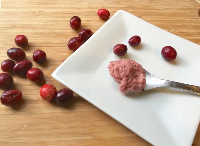 Cranberry cream frosting - www.getWelli.com - #getWelli #vegan #sugarfree #keto #glutenfree #grainfree #frosting