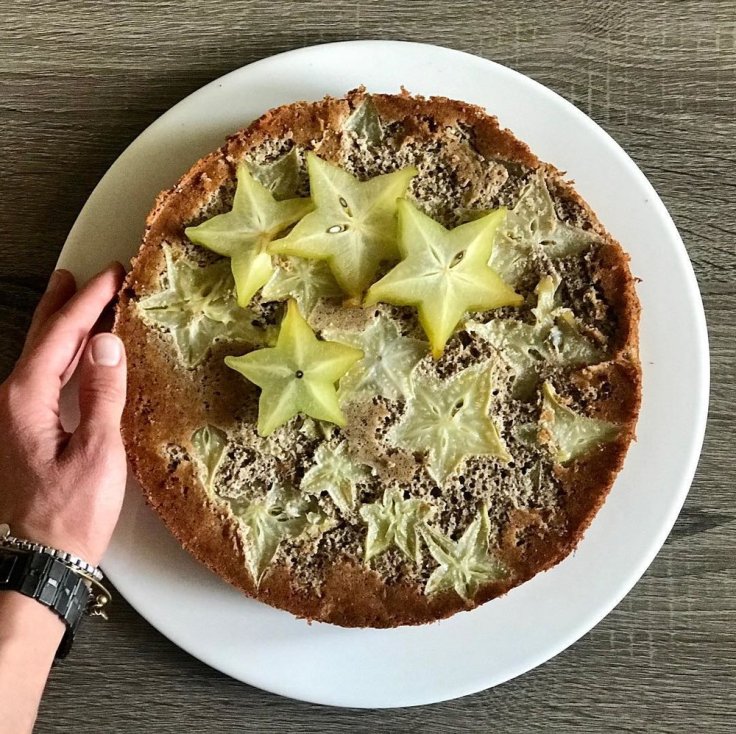 Starfruit Cake - www.JoyfulGoodness.com - #JoyfulGoodness #beJoyful #vegan #paleo #dessert #cake