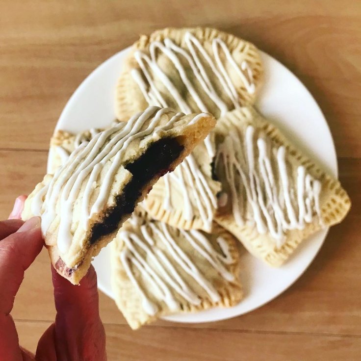 Better Than Pop Tarts - www.JoyfulGoodness.com - #JoyfulGoodness #beJoyful #paleo #vegan #grainfree #poptarts #breakfast #brunch #sugarfree