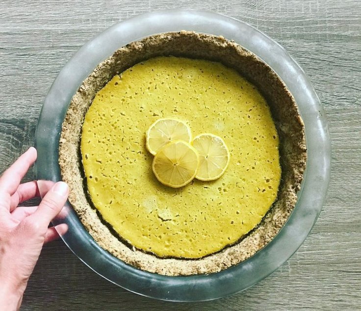 lemon poppyseed cheesecake - JoyfulGoodness.com